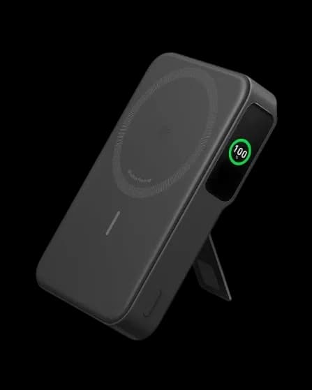 Anker MagGo 10000mAh Magnetic 15W Power Bank with Smart Display - Black